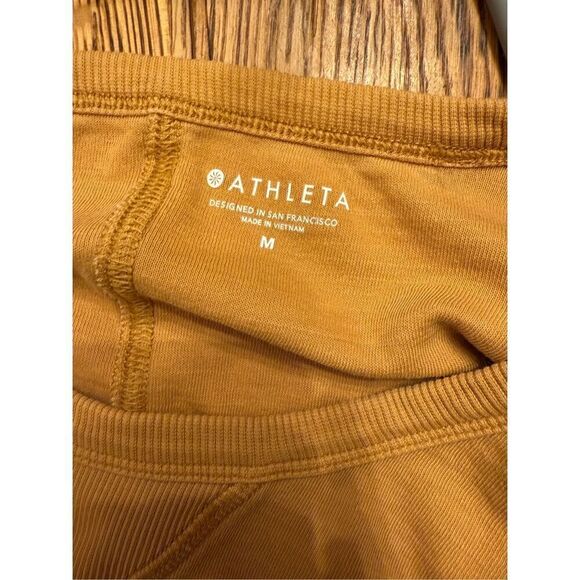 Athleta Gold Drop Shoulder Short Sleeve Cotton Pullover Top Size Medium - Picture 3 of 6